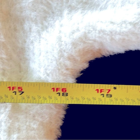 Forever 21 Cozy White Sweater dress - Picture 5 of 8